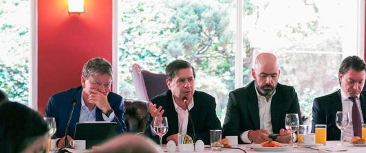 Ministro de Interior junto a gremios para discutir consenso del acuerdo.