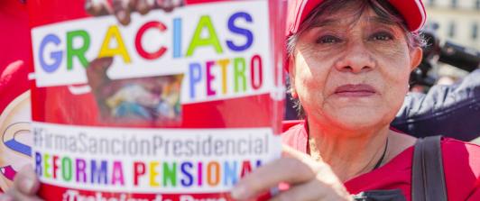 “Poder  pensionarse y tener una vejez digna”, María José Pizarro y otros líderes de opinión sobre sanción reforma pensional