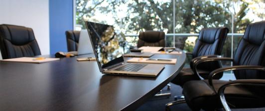 "Se recibieron incompletos", Presidencia sobre los computadores de la Consejería para las Regiones