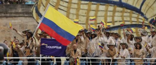 Deportistas olímpicos de colombia en inauguración de París 2024.