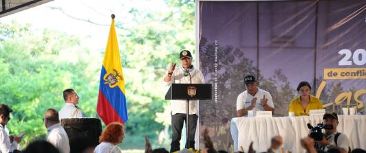 Petro entrega tierras en Bolívar