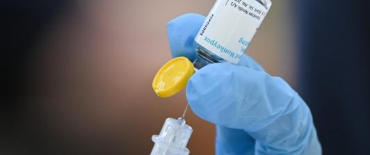 Recomendaciones para poblaciones en riesgo de contagio de viruela del mono en Colombia. / Foto: AFP.