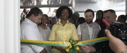 Fondo Paz y entidades inauguran sala de rehabilitación en Hospital Luis Ablanque de la Plata