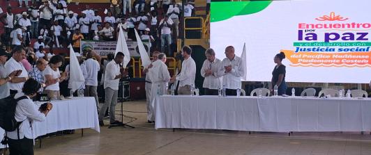 Más de 3 mil personas se reúnen en Tumaco para apoyar diálogos de paz con la 'Segunda Marquetalia'