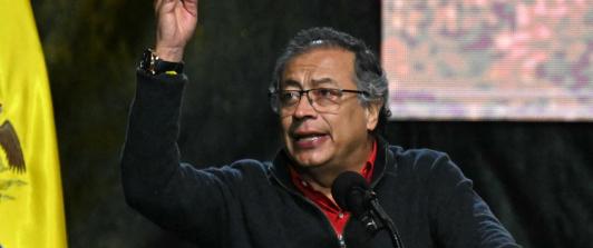 Presidente Petro acusa al CNE de inflar los topes. / Foto: AFP.