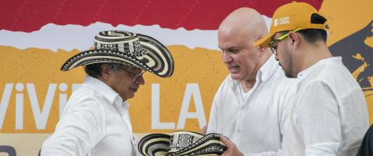 Petro y Salvatore Mancuso