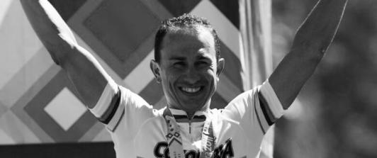 Marlon Pérez con la medalla de oro de la contrarreloj individual durante los Juegos Panamericnos de Guadalajara 2011.
