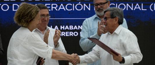 Aceptación a encuentro de diálogo Gobierno y el ELN. / Foto: AFP.