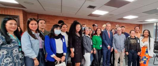 Grupo de médicos que regresó de Cuba.