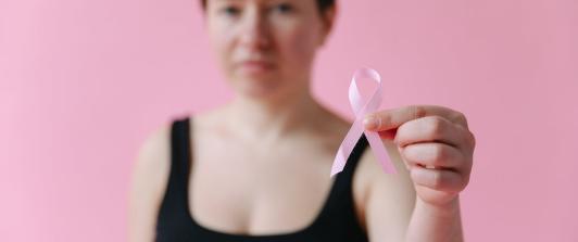 Desde hoy, todas las mujeres tendrán acceso garantizado a tratamientos para el cáncer de mama