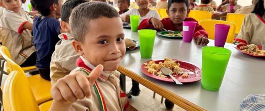 577 mil canastas alimentarias para niños en receso escolar