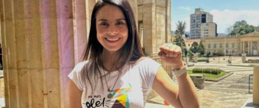 Senadora Esmeralda Hernández