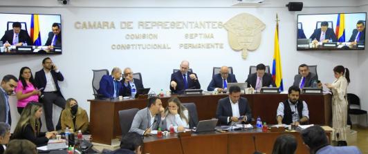 Reforma a la salud vuelve a ser debatida en el Congreso; ¿cómo avanza su aprobación?