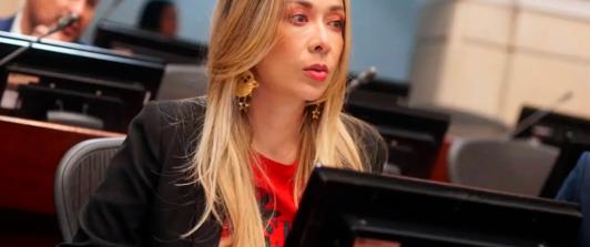 Presidente Petro cuestiona decisión de Katherine Miranda de apartarse de investigaciones en su contra