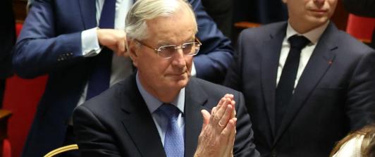 Primer ministro francés presenta su dimisión