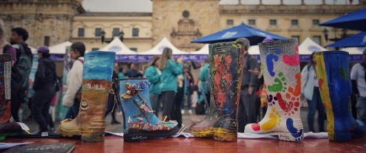Madres de Soacha rinden homenaje en el Día de los Derechos Humanos