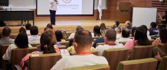 Defensora del Pueblo conmemorando el Día Internacional de los Derechos Humanos