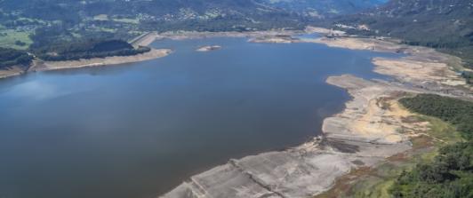 Embalses de Bogotá pierden avances de un mes y alcanzan niveles críticos