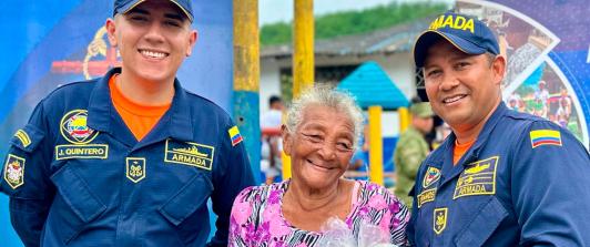 Gobierno y Armada benefician a más de 350 mil personas en el Pacífico y el Caribe con proyectos humanitarios y ambientales