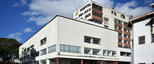 Presidente Petro firma decretos para recuperar el Hospital San Juan de Dios y crear 1.686 empleos  