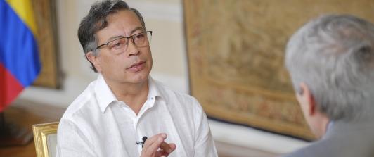  Presidente Gustavo Petro reafirma postura sobre repatriación de colombianos deportados desde EE.UU.