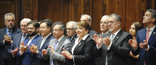 Presidente Petro en posesión presidente de Uruguay