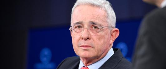 Se reanuda juicio contra Álvaro Uribe Vélez. / Foto: AFP.