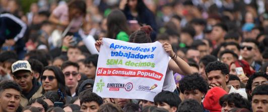 Centrales obreras convocan paro nacional el 28 y 29 de mayo en respaldo a la consulta popular
