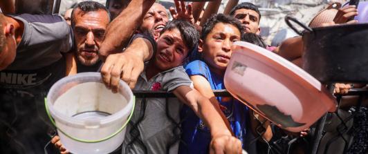 OMS alerta que dos millones de personas pasan hambre en Gaza por causa del genocidio