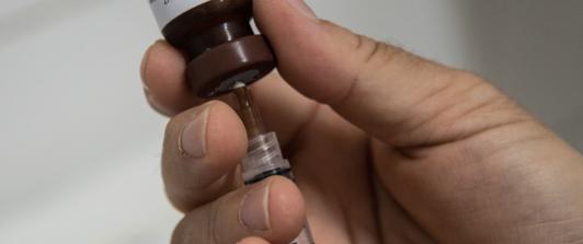 Vacuna fiebre amarilla en Ecuador. / Foto: AFP.