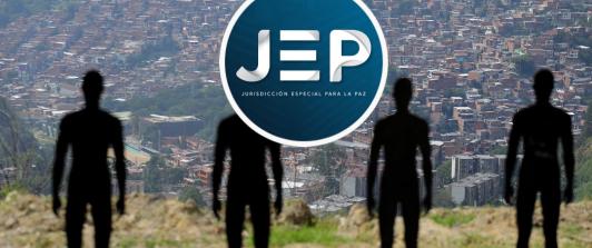 JEP sobre declaración de exdirector del DAS en la Comuna 13. / Fotos: AFP y JEP.