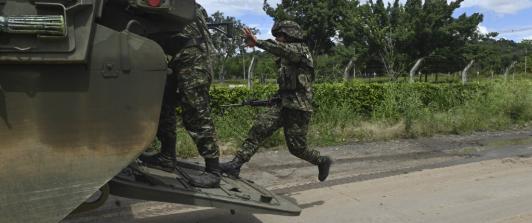 Militares colombianos en el Cauca.