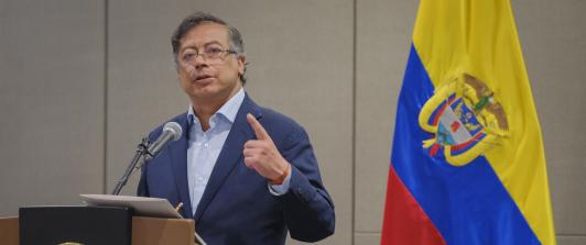 Presidente Petro exige liberación inmediata de 57 militares retenidos en Cauca