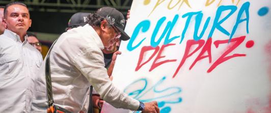 Gobierno evalúa beneficios jurídicos a jefes de bandas en Medellín