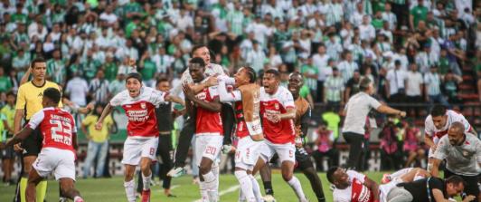 Victoria de Santa Fe frente a Nacional en Medellín