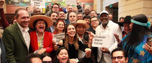 Gobierno celebra aprobación de la reforma laboral 