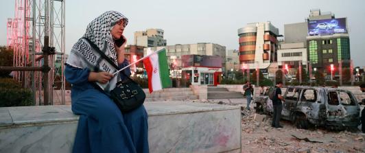 Mujer en Teherán, capital de Irán
