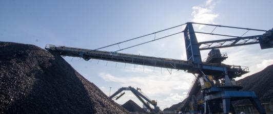 Maquinaria para transportar carbón.