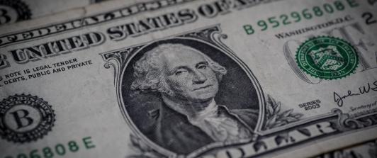 Dolar por debajo de los 4 mil pesos