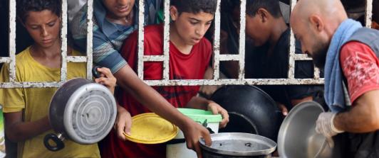 Exhortan detener la crisis de ayuda y alimentos en Gaza. / Foto: AFP.