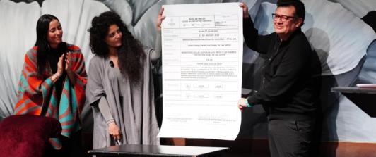 Firma de 'Las culturas tienen señal'. / Foto: Pablo Pulido - RTVC.