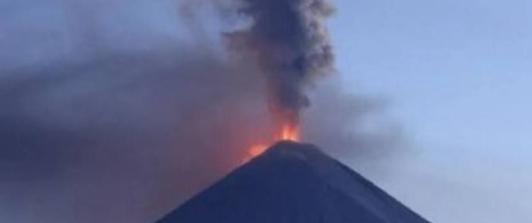 Erupción de volcán en Rusia. / Foto: Sputnik.