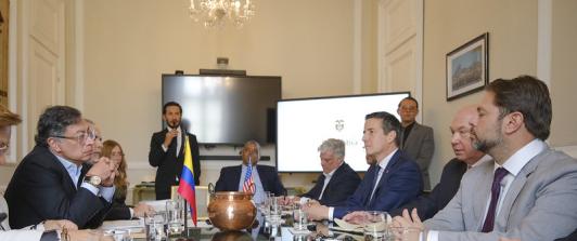 Reunión del presidente Petro con congresistas de Estados Unidos.