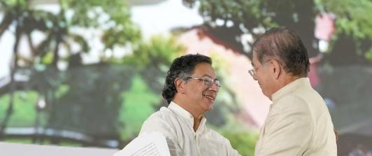 Presidente Petro con el presidente de la Corte Suprema de Justicia.