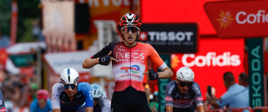 El INEOS volvió a triunfo en La Vuelta con Ben Turner