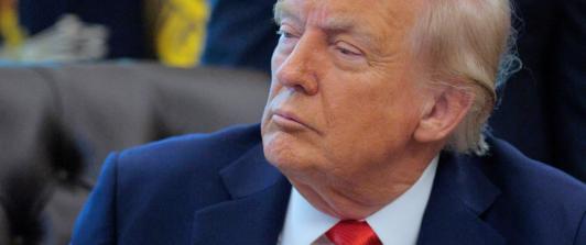 Donald Trump sobre chiste de dictadura. / Foto: AFP.
