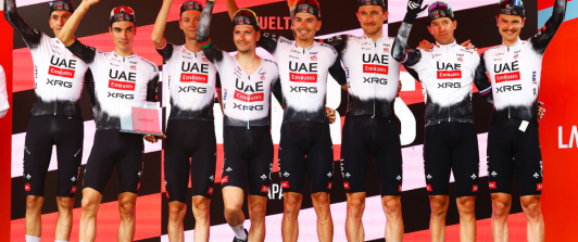 El UAE dio clases de ciclismo y se quedó con la crono por equipos en La Vuelta 2025