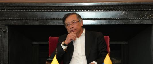 Presidente pide investigar vinculos entre exgerentes de Nueva EPS y elección de magistrado Carlos Camargo