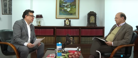 Ministro de Hacienda, Germán Ávila en entrevista con Hollman Morris en Noches de Opinión