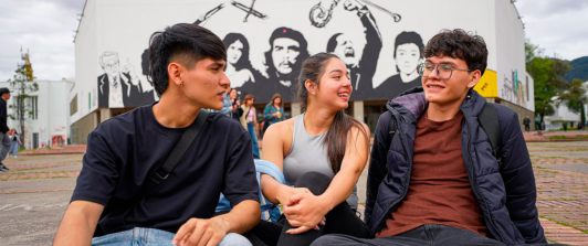 ​​Los jó​venes del Catatumbo María Camila Ávila y Rafael Amado, ingresaron a la carrera de Medicina, y Stiven Sánchez, a Fonoaudiología.